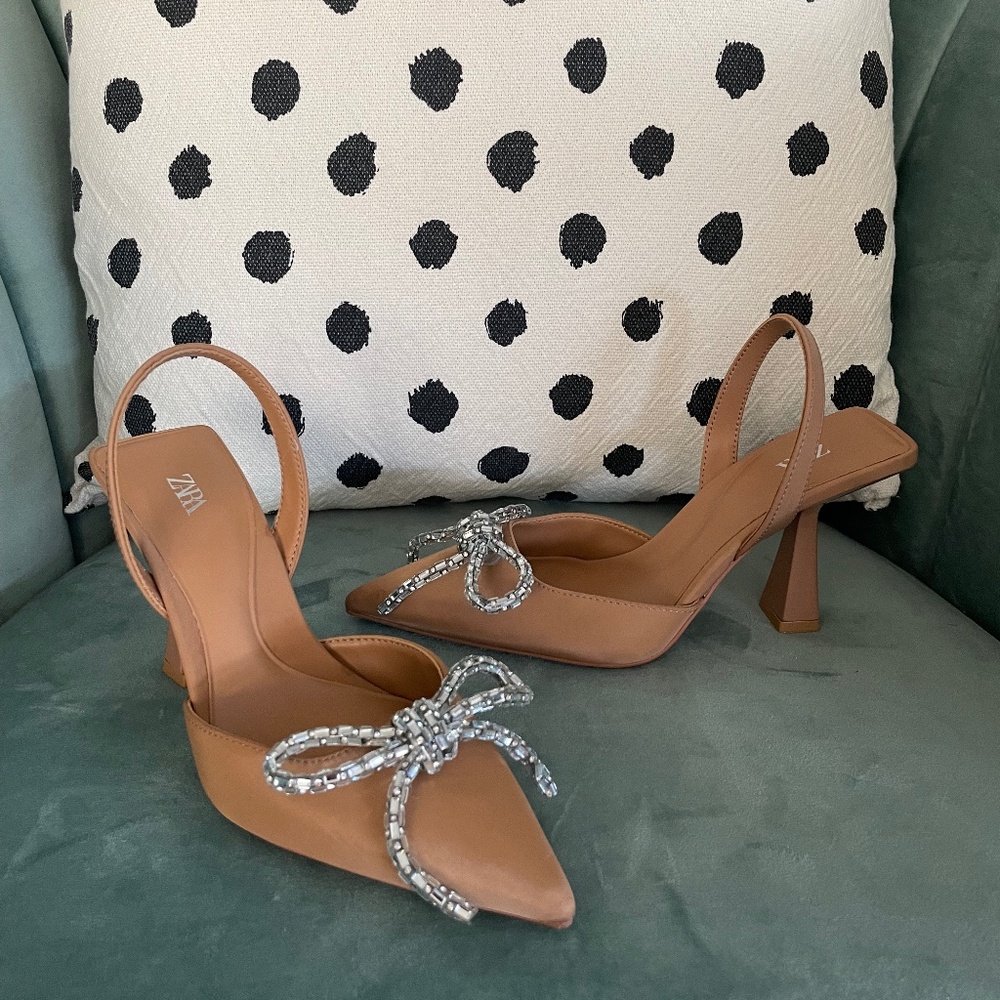 Zara Nude Embellished Bow Slingback Heel - Size 6 - 2248/010